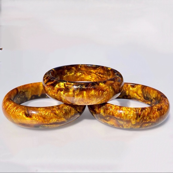 💥Boho Chunky Lucite Bangle Bracelet Gold Specks - Picture 5 of 8